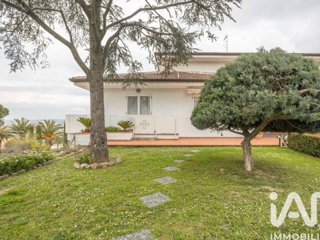 Villa Indipendente in vendita a Marche, Fermo