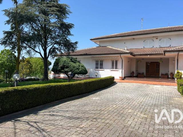 Villa Indipendente in vendita a Marche, Fermo