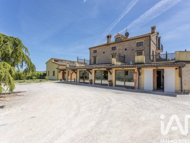 Villa Indipendente in vendita a Marche, Fermo