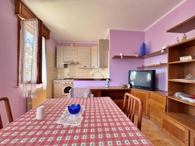 Villa Indipendente in vendita a Montegridolfo, Reggio Emilia