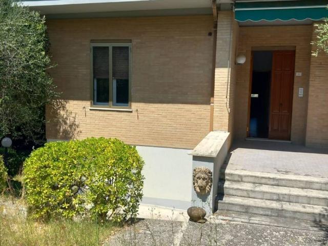 Villa Indipendente in vendita a Montegridolfo, Reggio Emilia