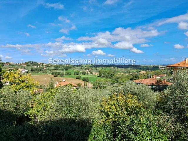 Villa Indipendente in vendita a Montegridolfo, Reggio Emilia