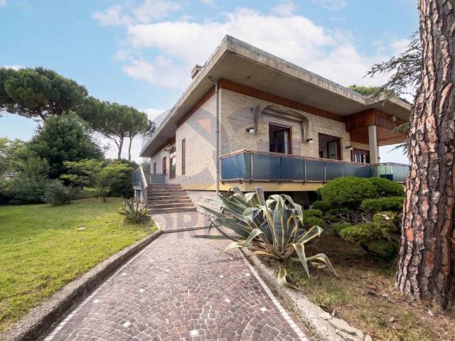 Villa Indipendente in vendita a Montegridolfo, Reggio Emilia
