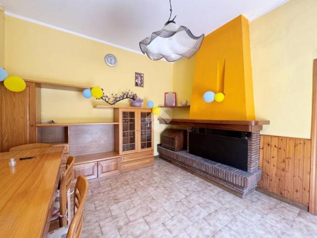 Villa Indipendente in vendita a Montegridolfo, Reggio Emilia