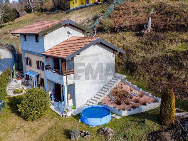 Villa Indipendente in vendita a Comunità Montana Valli del Verbano, Montegrino Valtravaglia