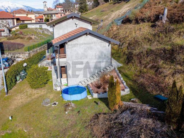 Villa Indipendente in vendita a Comunità Montana Valli del Verbano, Montegrino Valtravaglia