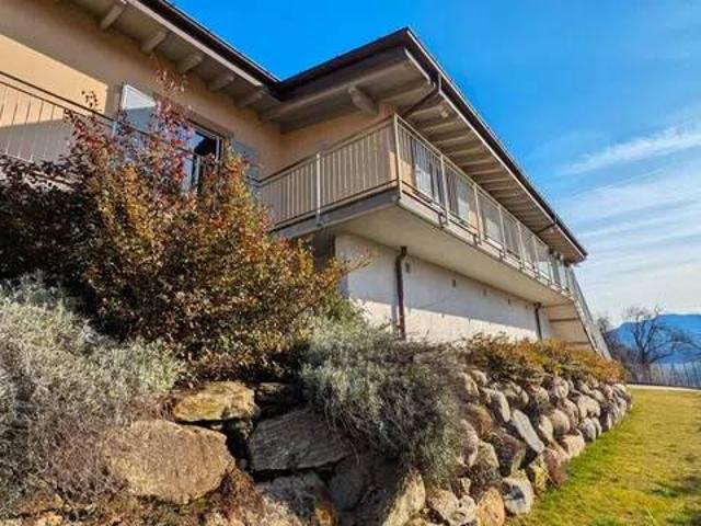 Villa Indipendente in vendita a Bosco Valtravaglia, Montegrino Valtravaglia