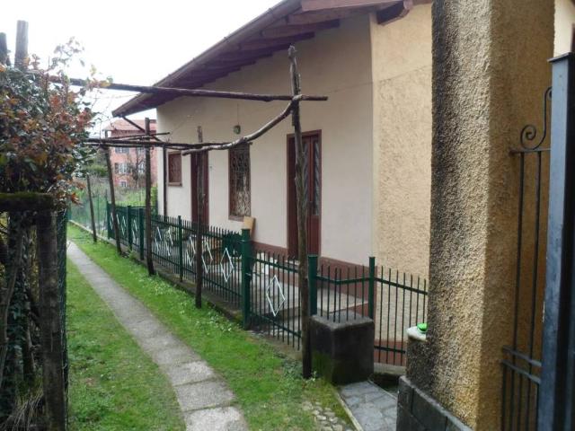 Villa Indipendente in vendita a Comunità Montana Valli del Verbano, Montegrino Valtravaglia