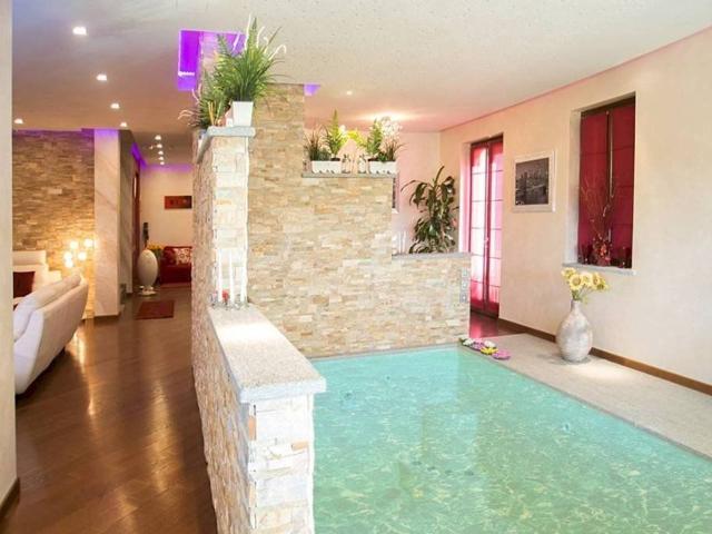 Villa Indipendente in vendita a Piemonte, Asti