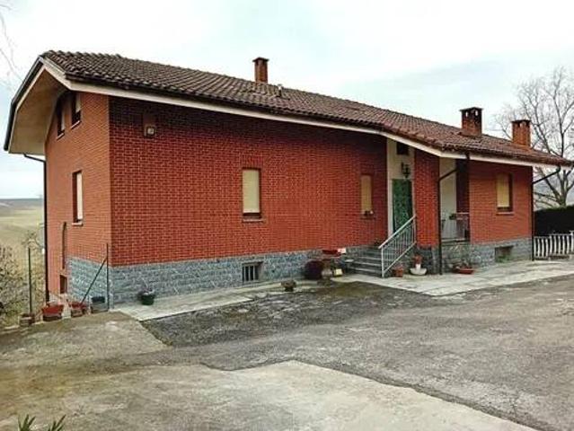 Villa Indipendente in vendita a Piemonte, Asti