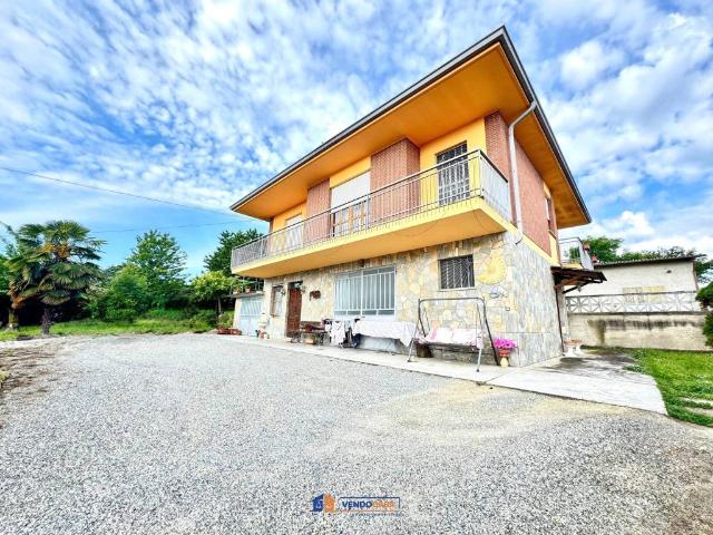 Villa Indipendente in vendita a Piemonte, Asti