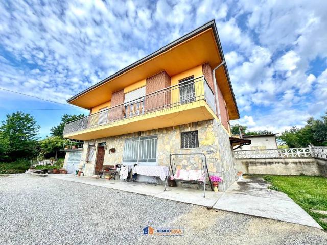 Villa Indipendente in vendita a Piemonte, Asti