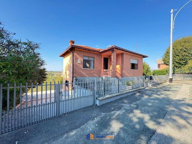 Villa Indipendente in vendita a Piemonte, Asti
