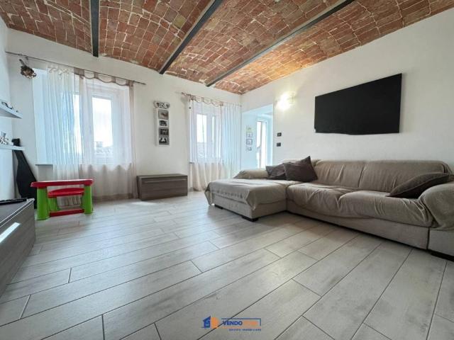 Villa Indipendente in vendita a Piemonte, Asti