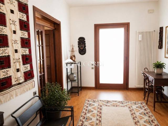 Villa Indipendente in vendita a Turri, Montegrotto Terme