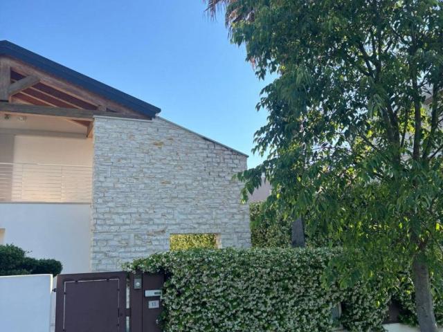 Villa Indipendente in vendita a Montegrotto Terme, Veneto