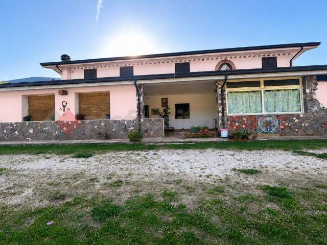 Villa Indipendente in vendita a Roma Capitale, Lazio