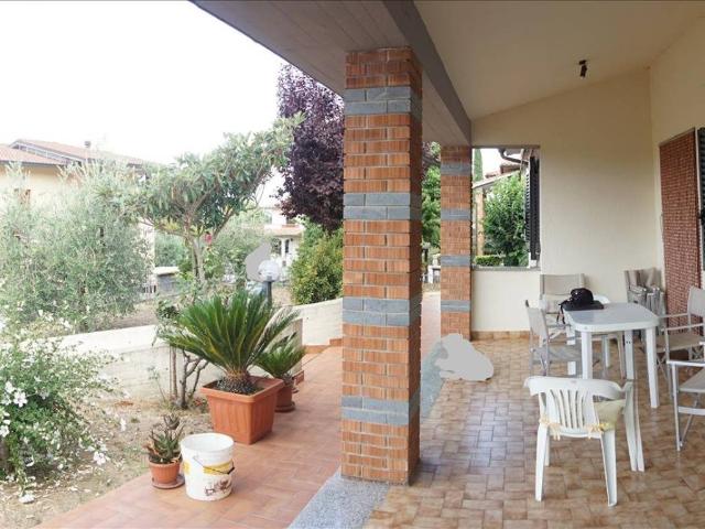 Villa Indipendente in vendita a Monteleone D'orvieto, Umbria