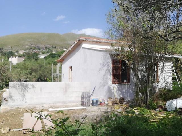 Villa Indipendente in vendita a Montelepre, Sicilia