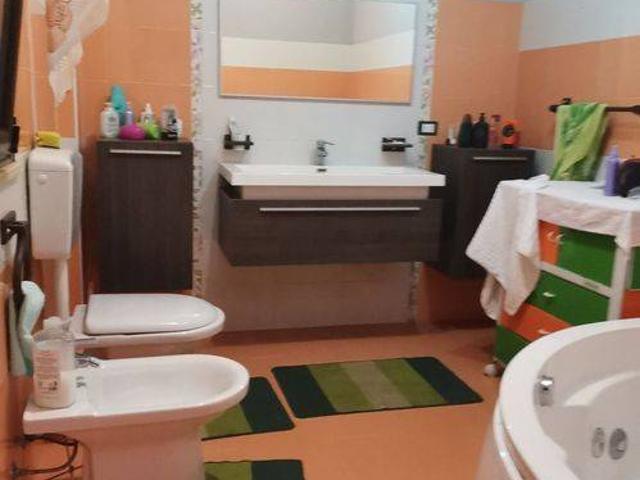Villa Indipendente in vendita a Montelepre, Palermo