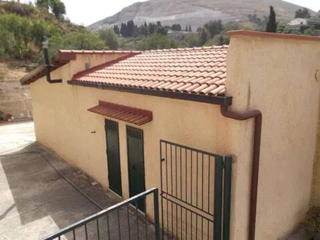 Villa Indipendente in vendita a Montelepre, Sicilia