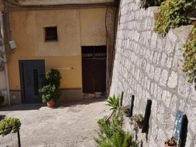 Villa Indipendente in vendita a Montelepre, Sicilia