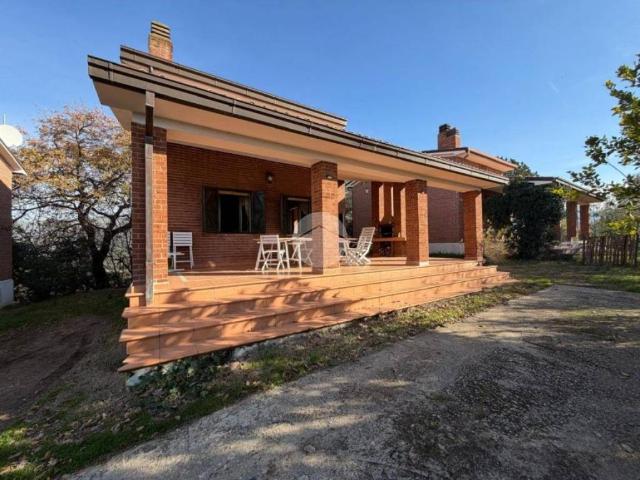 Villa Indipendente in vendita a Roma Capitale, Lazio