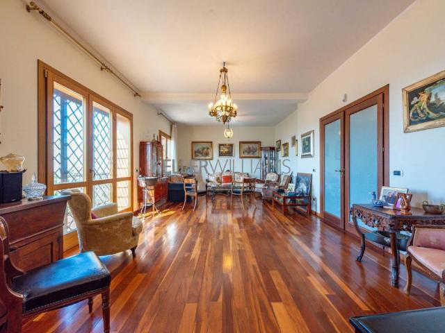 Villa Indipendente in vendita a Roma Capitale, Lazio
