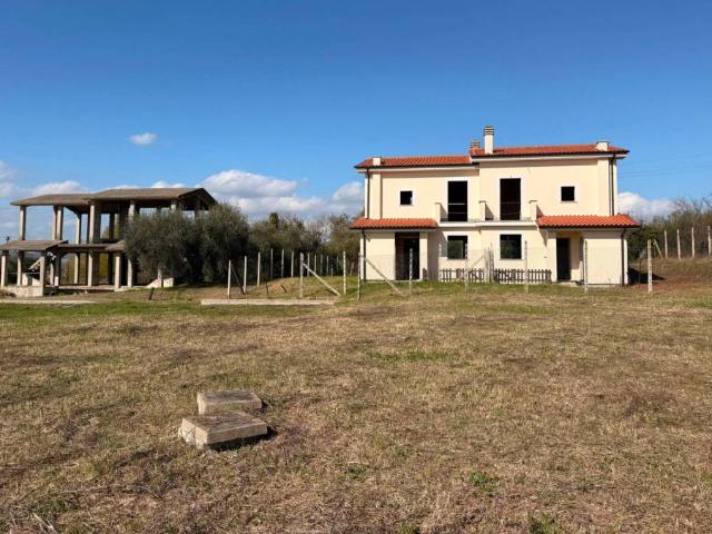 Villa Indipendente in vendita a Roma Capitale, Lazio