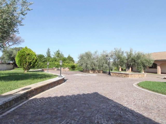 Villa Indipendente in vendita a Roma Capitale, Lazio