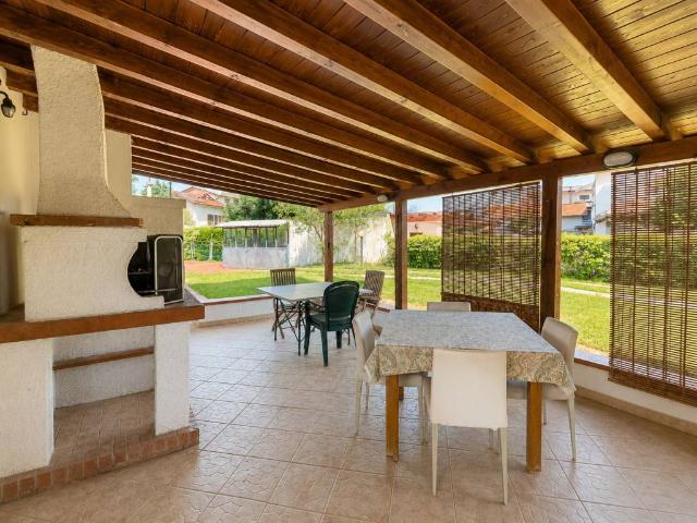 Villa Indipendente in vendita a Montello, Lombardia