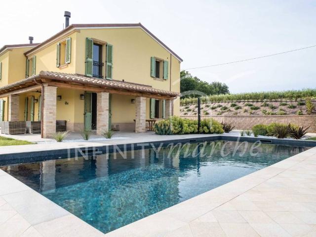 Villa Indipendente in vendita a Marche, Macerata