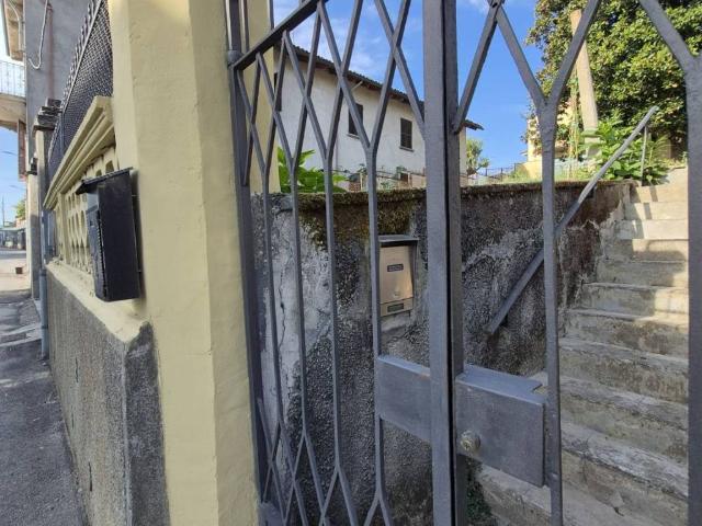 Villa Indipendente in vendita a Montemagno Monferrato, Asti