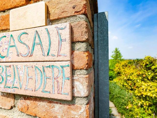 Villa Indipendente in vendita a Piemonte, Asti