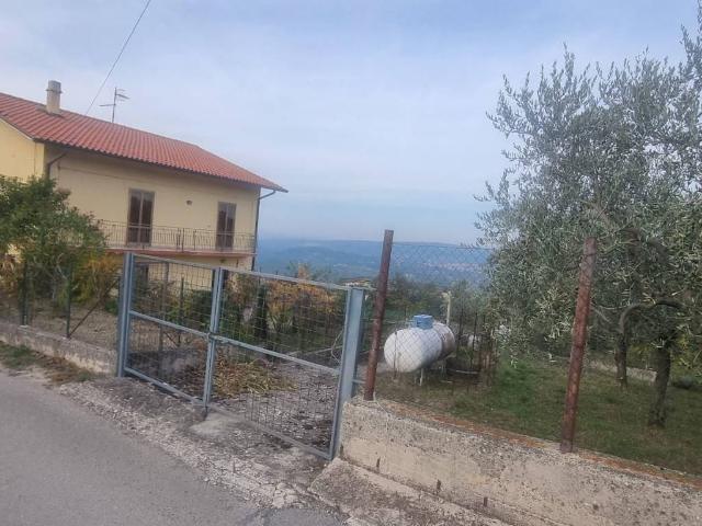 Villa Indipendente in vendita a Montemarano, Avellino