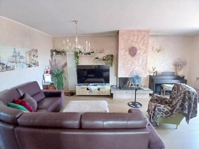 Villa Indipendente in vendita a Marche, Ancona