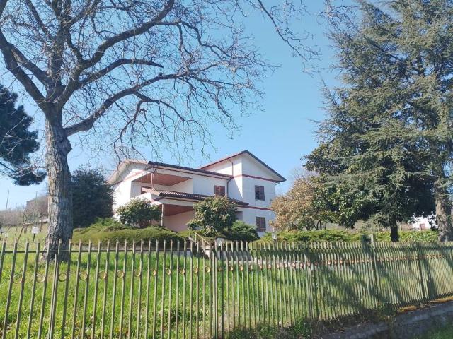 Villa Indipendente in vendita a Montaperto, Prata Principato Ultra
