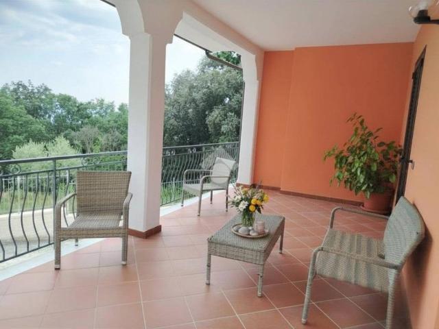 Villa Indipendente in vendita a Prata Principato Ultra, Campania