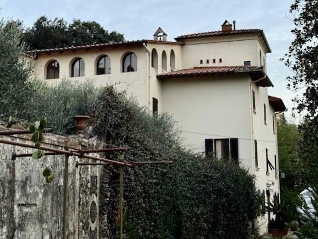 Villa Indipendente in vendita a Bagnolo, Montemurlo