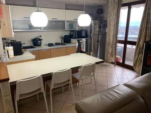 Villa Indipendente in vendita a Montemurlo, Toscana