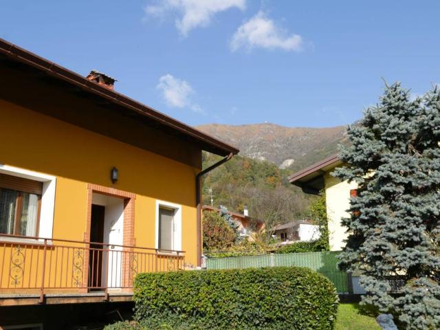 Villa Indipendente in vendita a Montenars, Friuli-Venezia Giulia