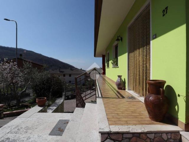 Villa Indipendente in vendita a Montenars, Friuli-Venezia Giulia