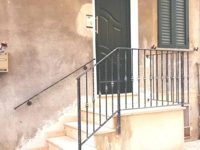 Villa Indipendente in vendita a Montenero di Bisaccia, Molise