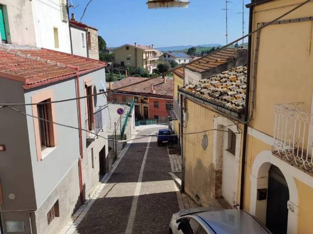 Villa Indipendente in vendita a Montenero di Bisaccia, Molise