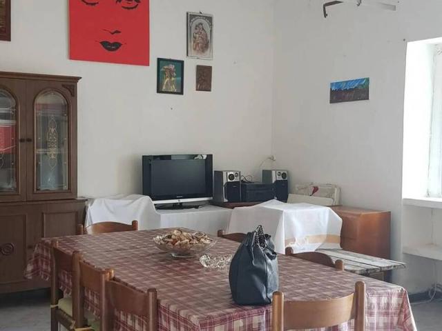 Villa Indipendente in vendita a Montenero di Bisaccia, Molise