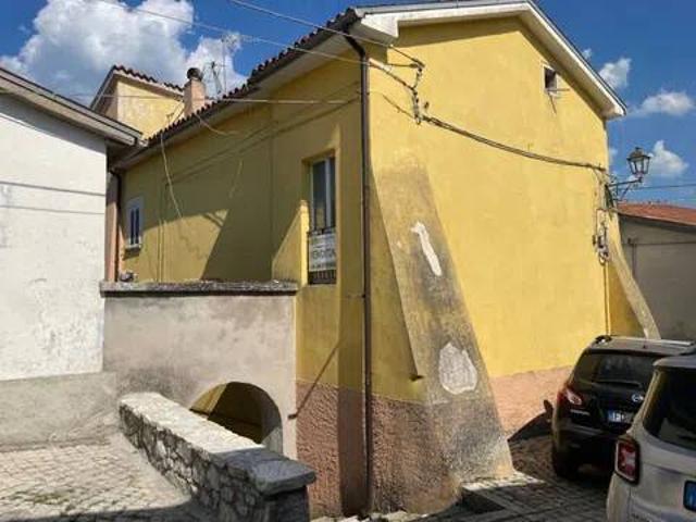 Villa Indipendente in vendita a Montenero Val Cocchiara, Molise