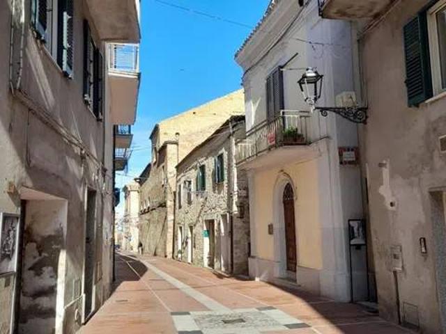 Villa Indipendente in vendita a Monteodorisio, Abruzzo