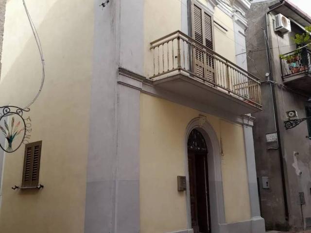 Villa Indipendente in vendita a Monteodorisio, Abruzzo