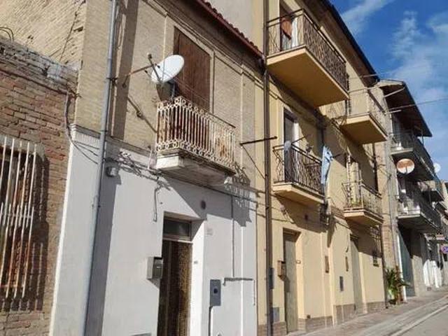 Villa Indipendente in vendita a Monteodorisio, Abruzzo