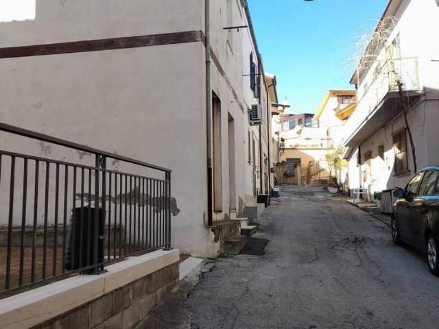 Villa Indipendente in vendita a Monteodorisio, Abruzzo